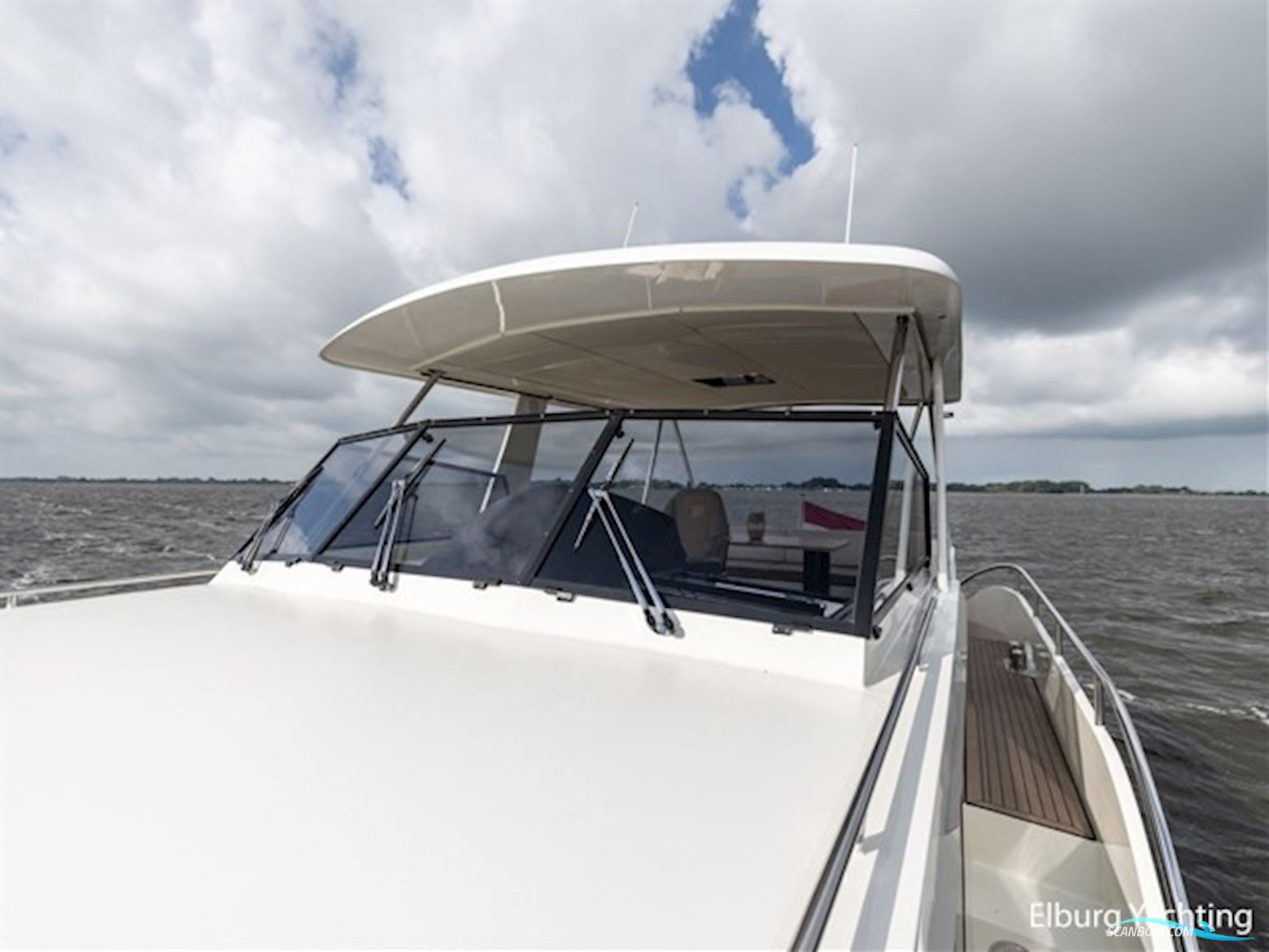 Argos 13.50 - Three Cabin - Sunroof