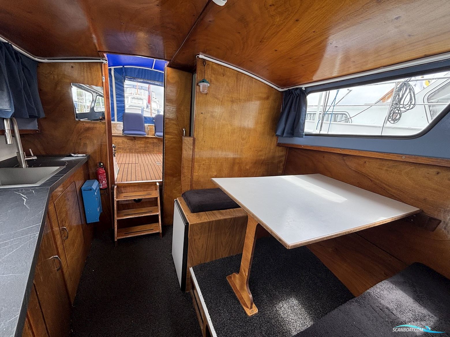 Ariadne Kruiser 900 OK