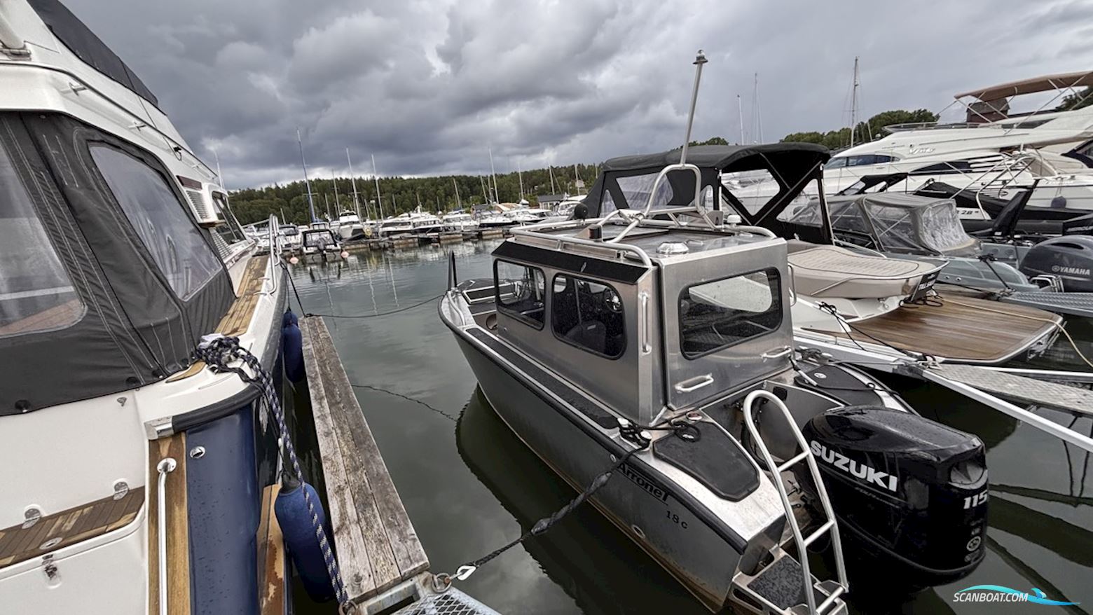 Arronet 18 C Motorboat 2022, with Suzuki DF115-Btgl (115 hk) - 2023 Cirka 40 Timmar engine, Sweden