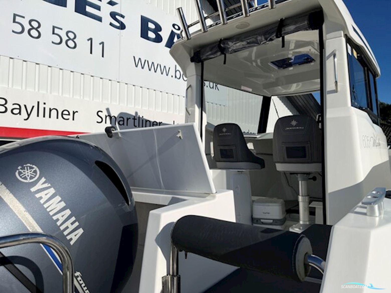 Askeladden 525 Excel Topline Med 115 hk Mercury-Efi 4 Takt og Brenderup 1300 kg Bådtrailer