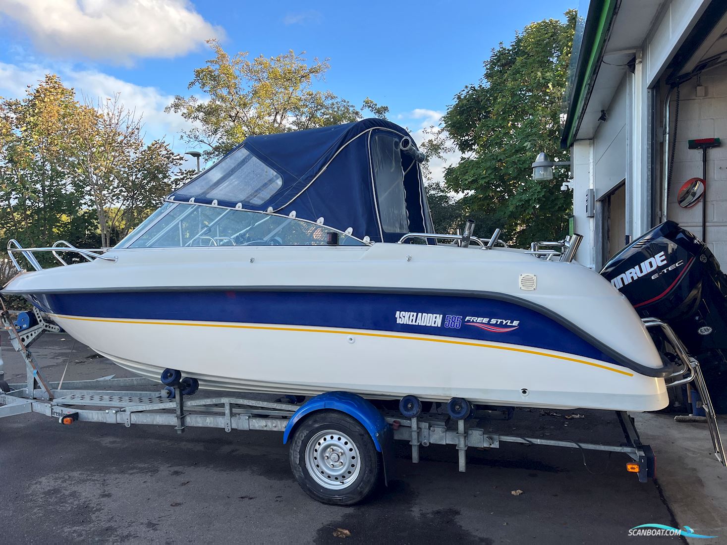 Askeladden 585 Freestyle Motorboat 2002, with Evinrude engine, Denmark
