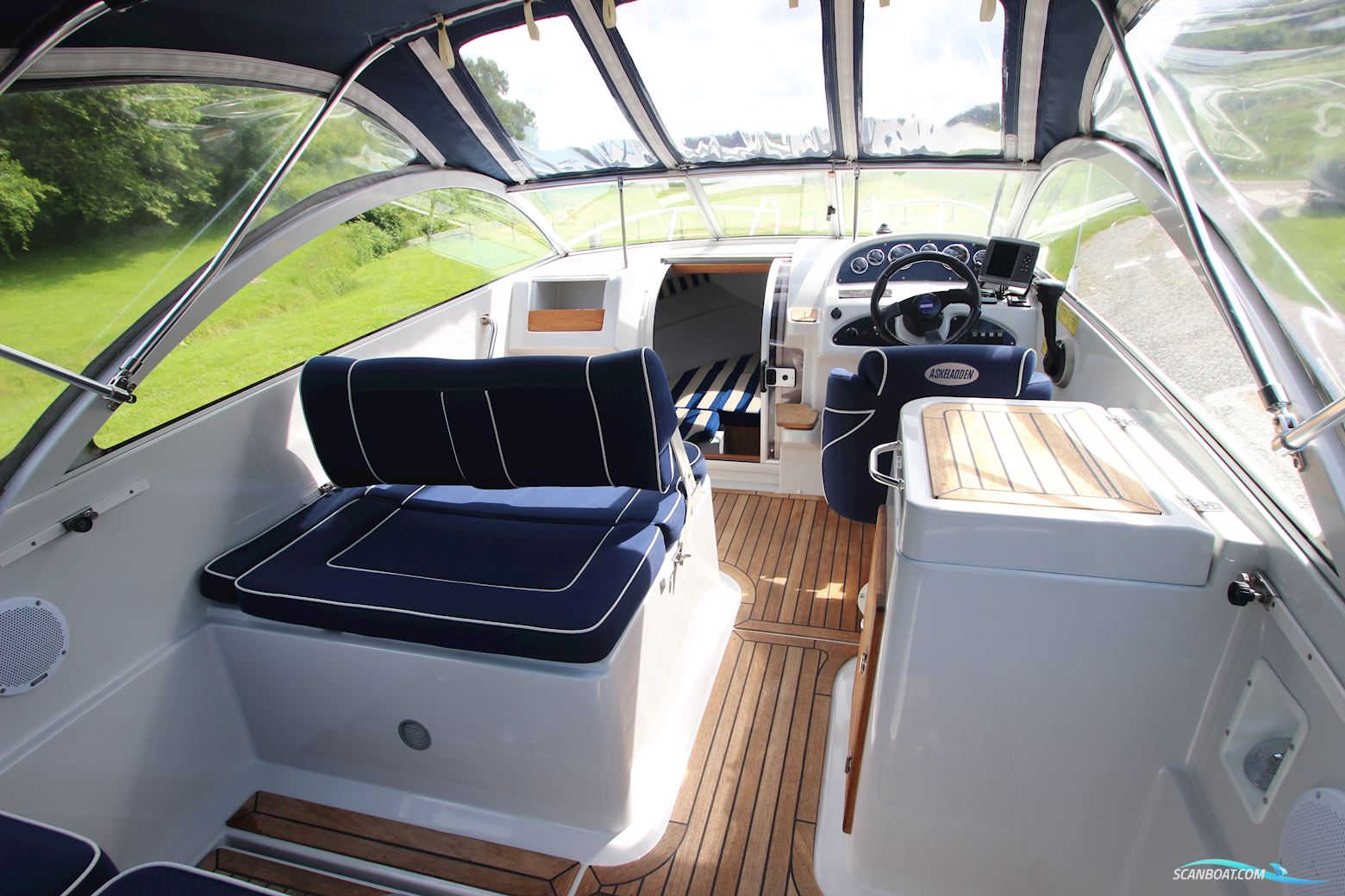 Askeladden 645 Beetle Motorboat 2004, with Mercury 4,5 V6 engine, Denmark