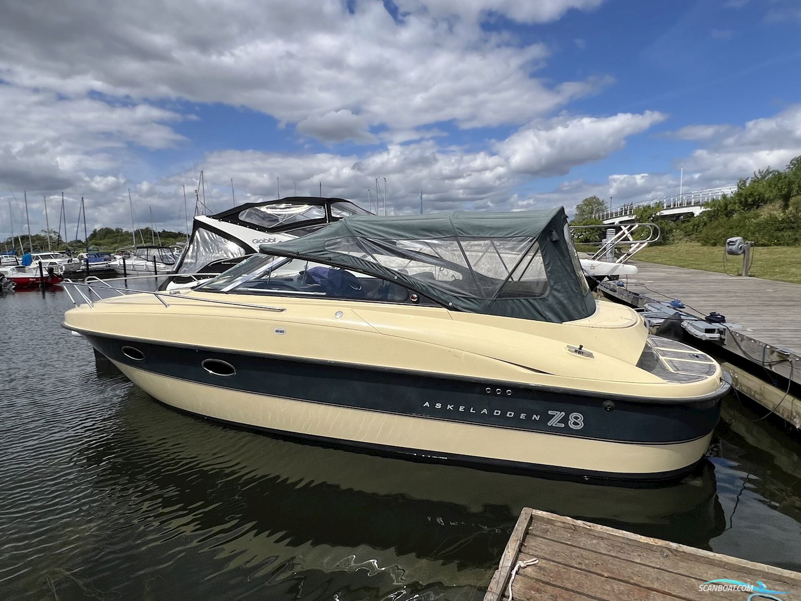 Askeladden Z8 Motorboat 2007, with Mercruiser 4,2l Commins engine, Denmark