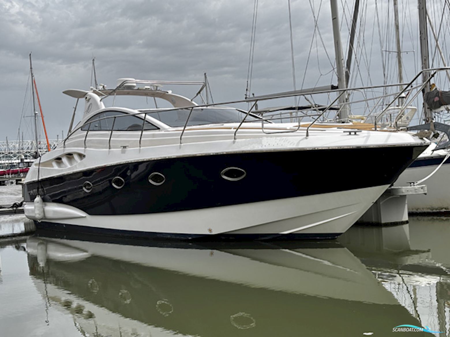 Astondoa 40 Open Motorboat 2000, with Volvo Penta engine, Portugal