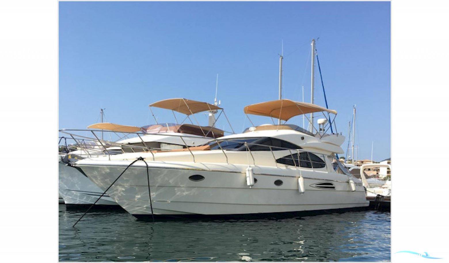 Astondoa 46 Motorboat 2000, with Volvo Penta Tamd 75 engine, France