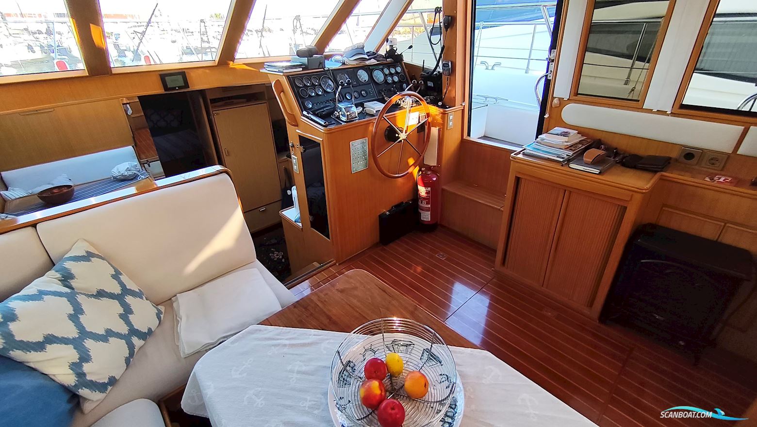 Astor 44