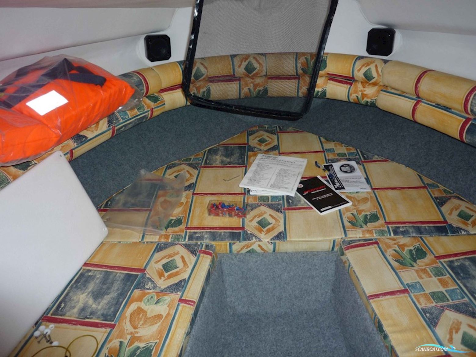 Astromar LC600 Cabin