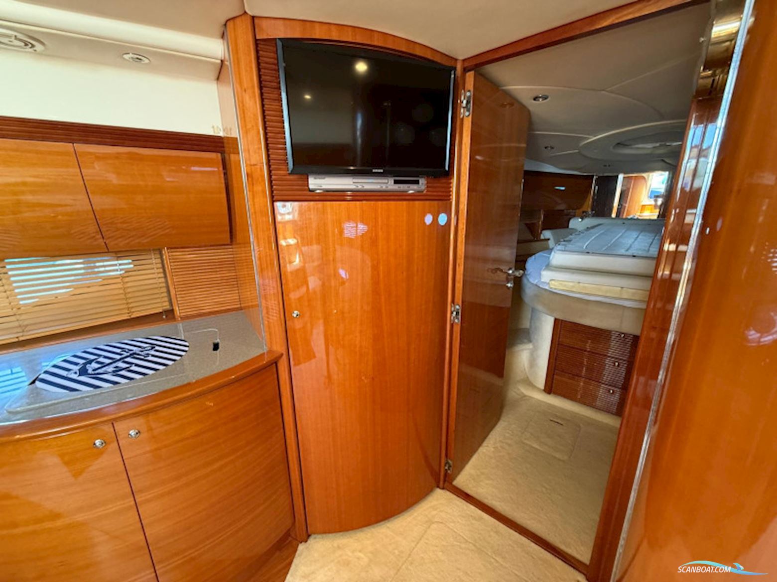Atlantis 47 Open
