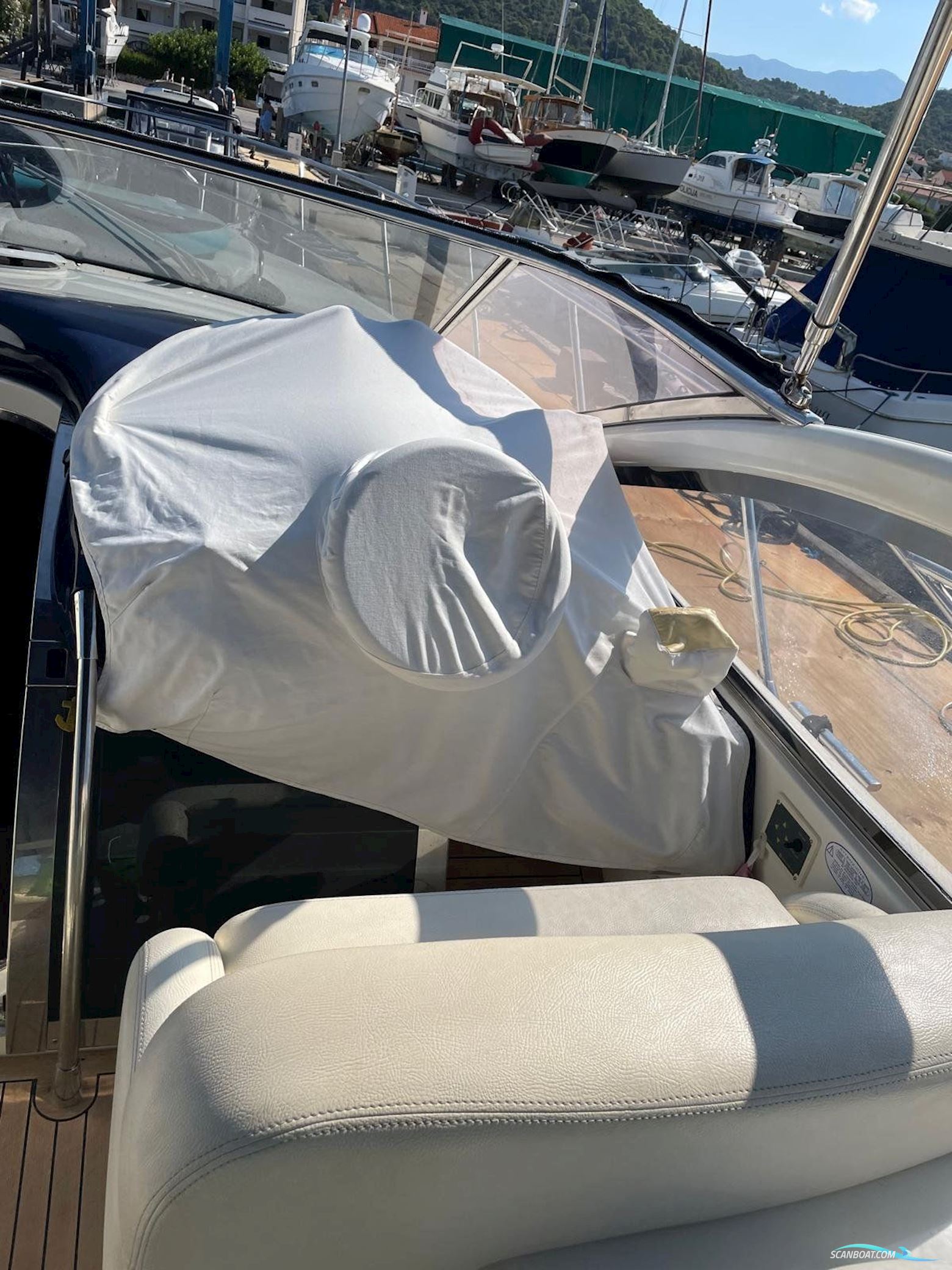 Atlantis 47 Open