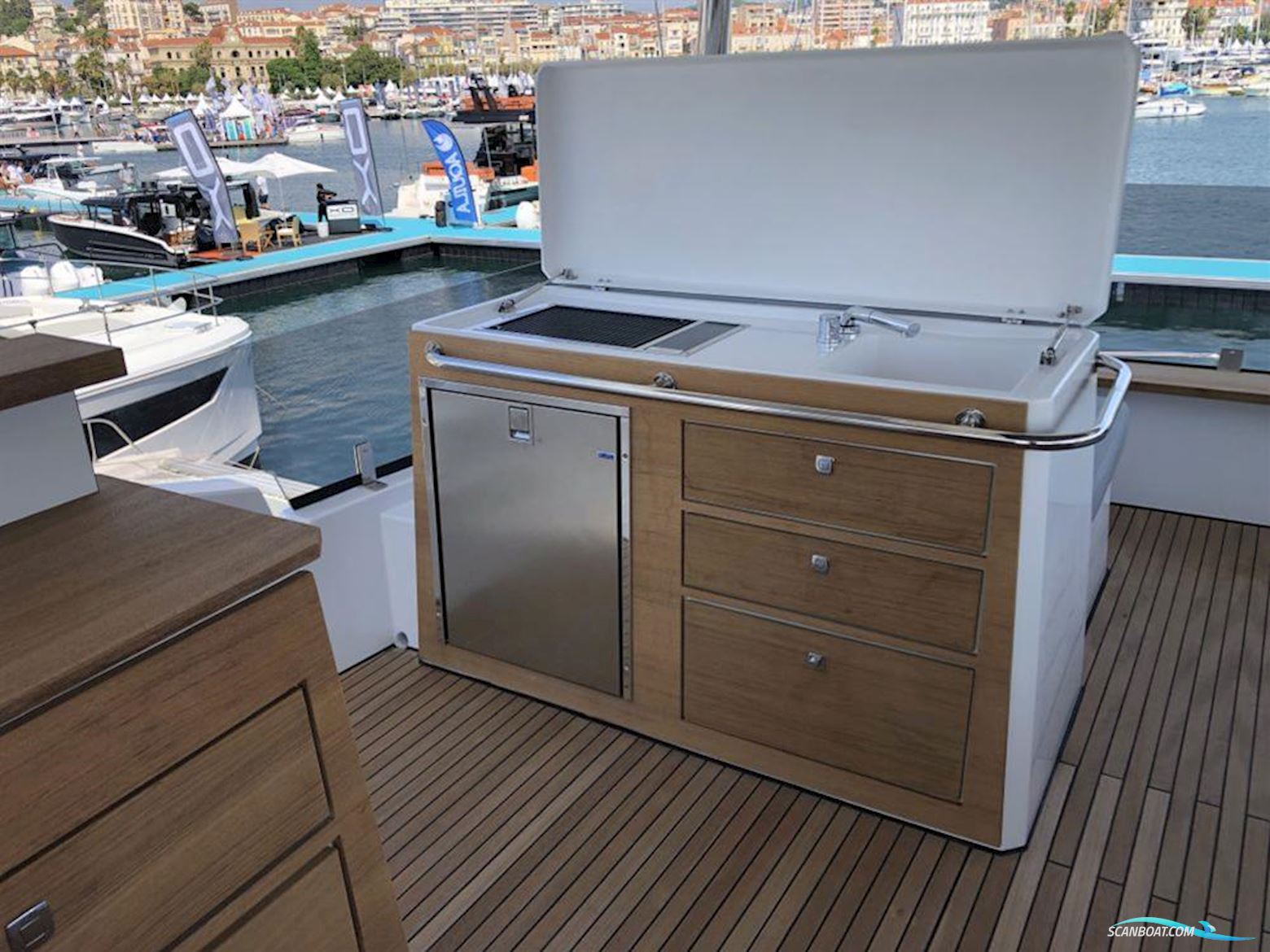 AVENTURA CATAMARANS 56