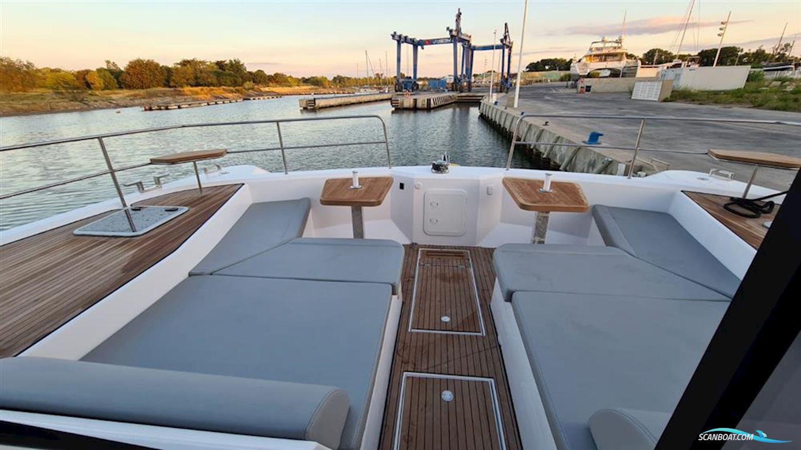 Aventura Catamarans 56