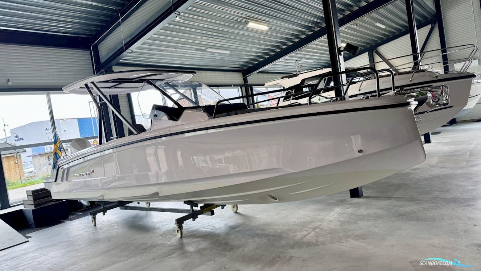 Axopar 25 Cross Top Motorboat 2023, with Mercury engine, Sweden