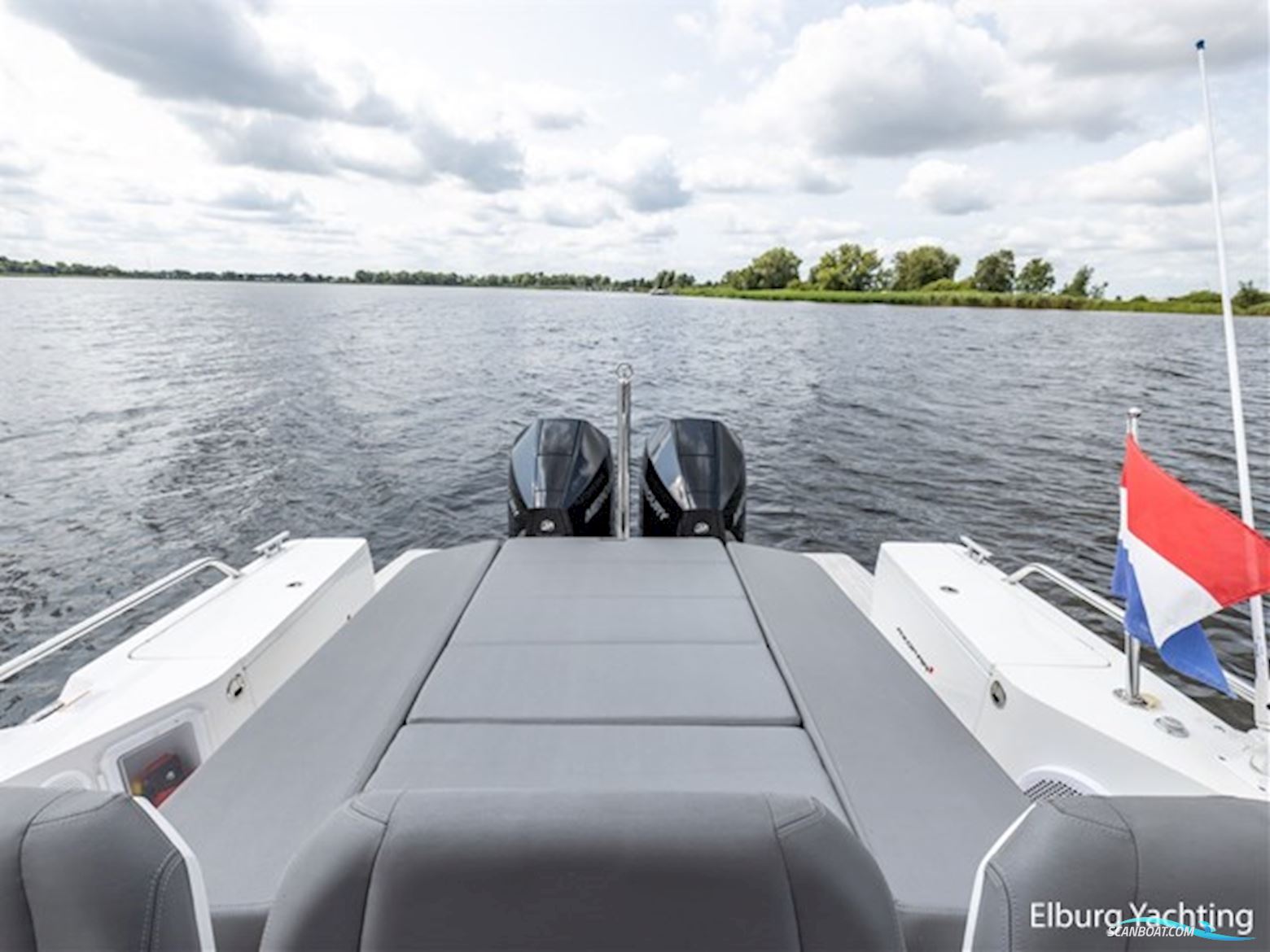Axopar 28 - Open