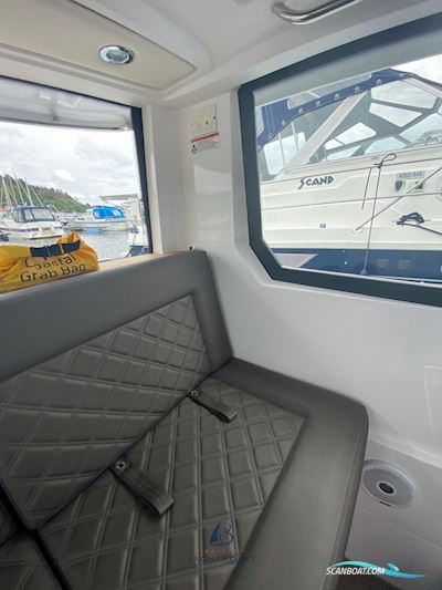 Axopar 28 AC MK2 Motorboat 2018, with Yamaha F300 engine, Germany