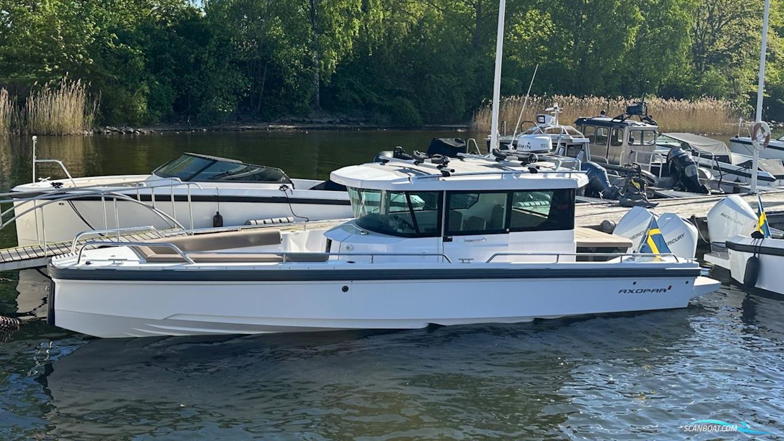 Axopar 28 Aft Cabin Motorboat 2018, with Mercury engine, Sweden