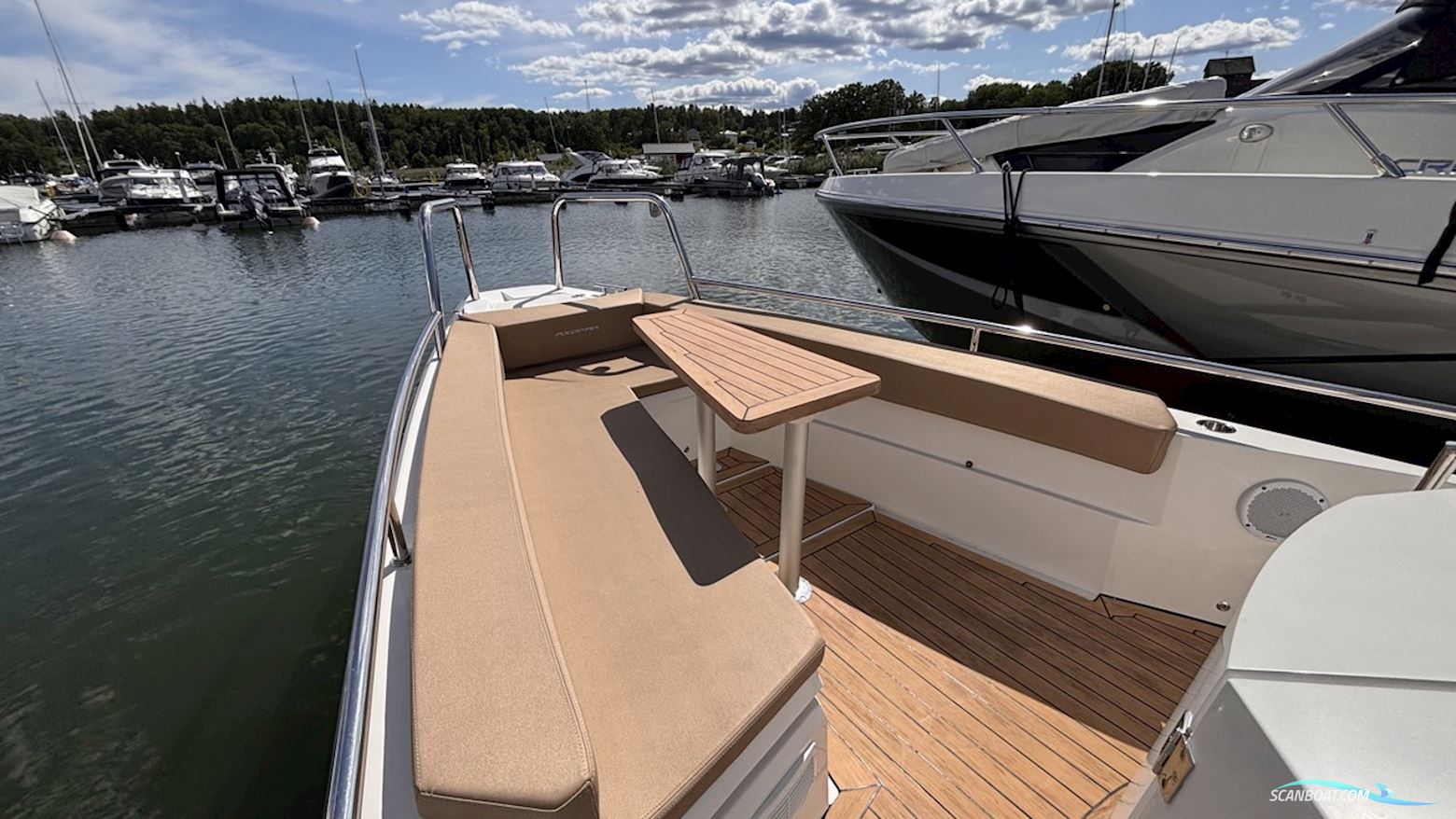 AXOPAR 28 Aft Cabin
