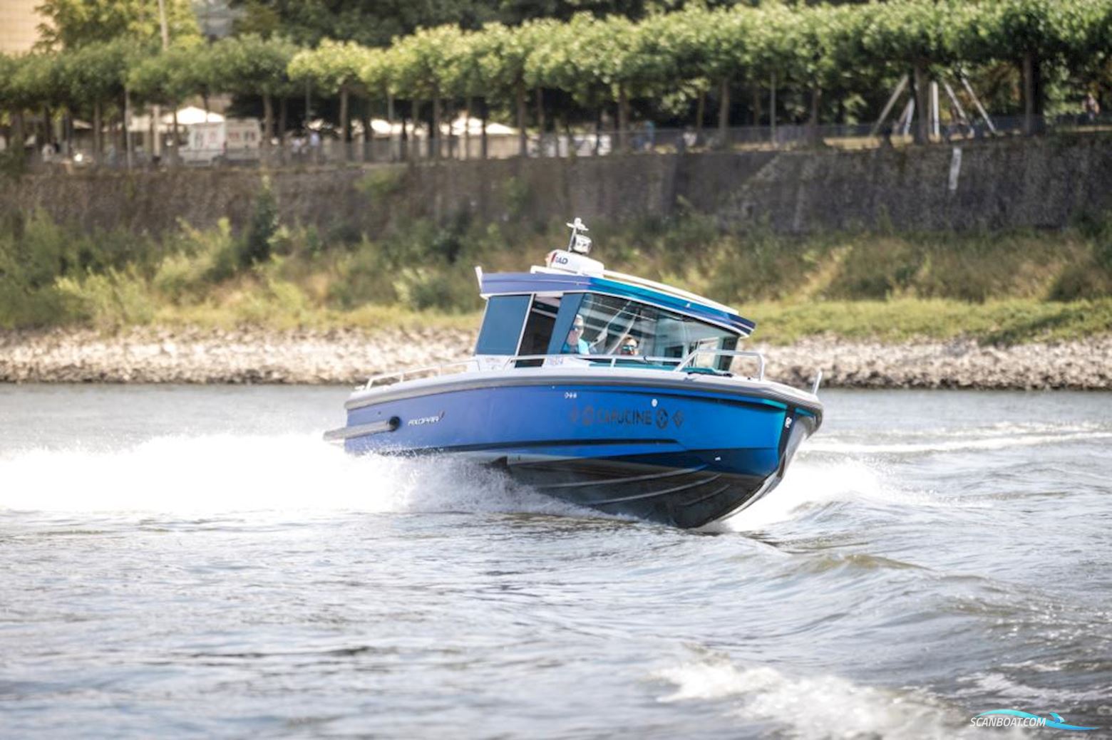 AXOPAR 28 Cabin - Wetbar