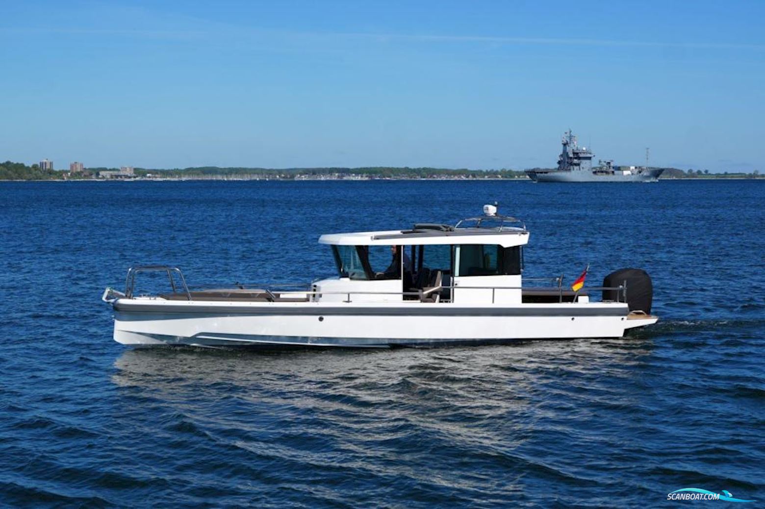 Axopar 28 Cabin AC Motorboat 2016, with Mercury 350 XL Verado engine, Germany