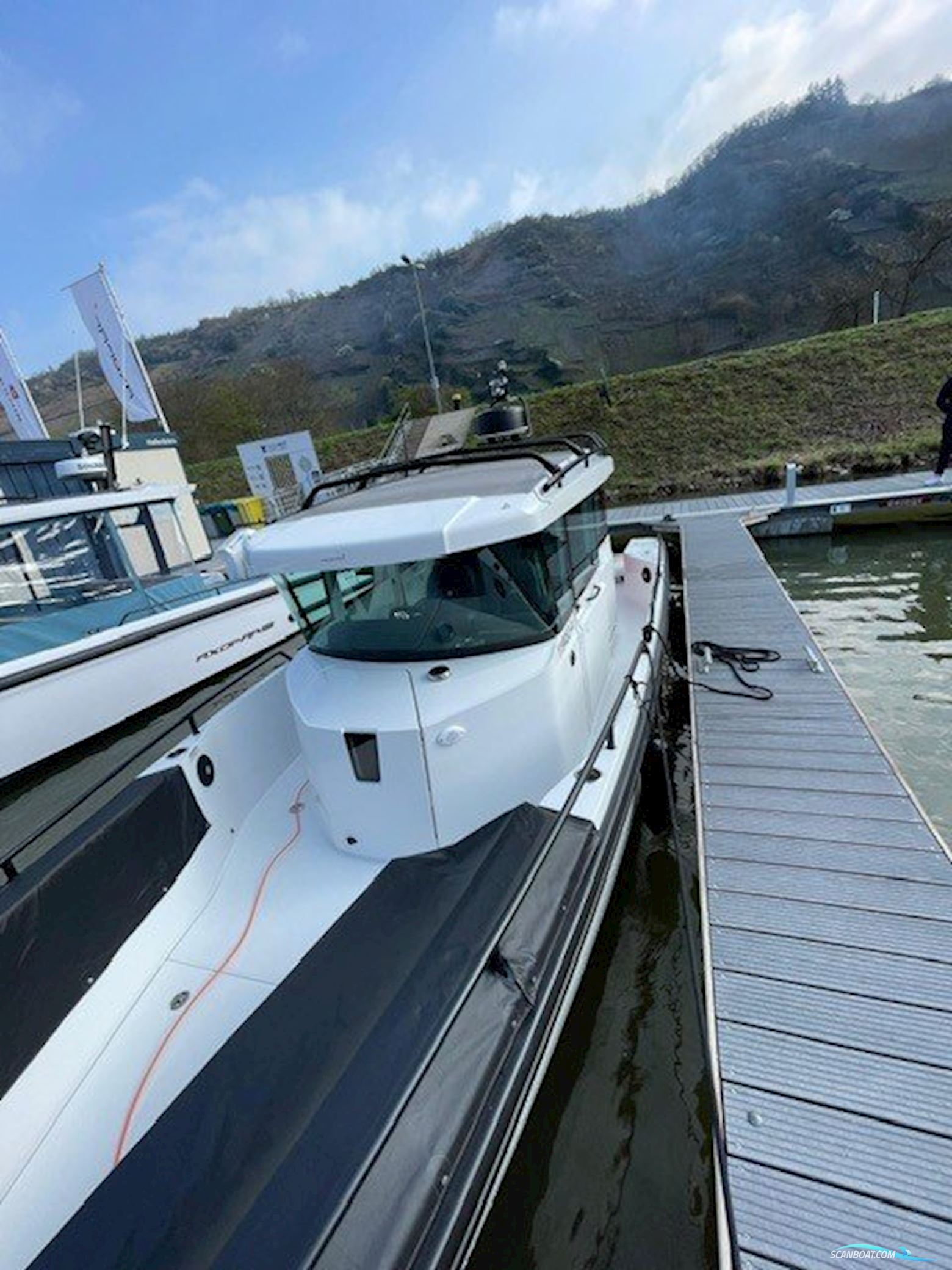 AXOPAR 28 CABIN BRABUS LINE