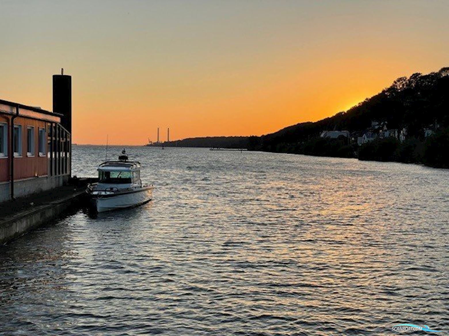 AXOPAR 28 CABIN BRABUS LINE