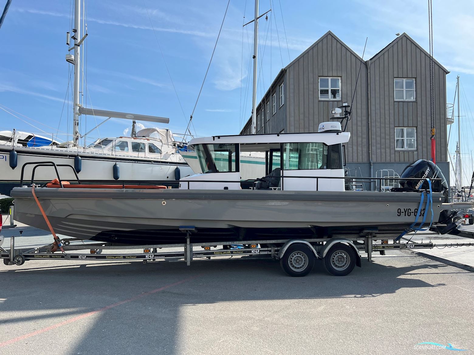 Axopar 28 Cabin R-Version Motorboat 2014, with Mercuri Verado XL engine, Denmark