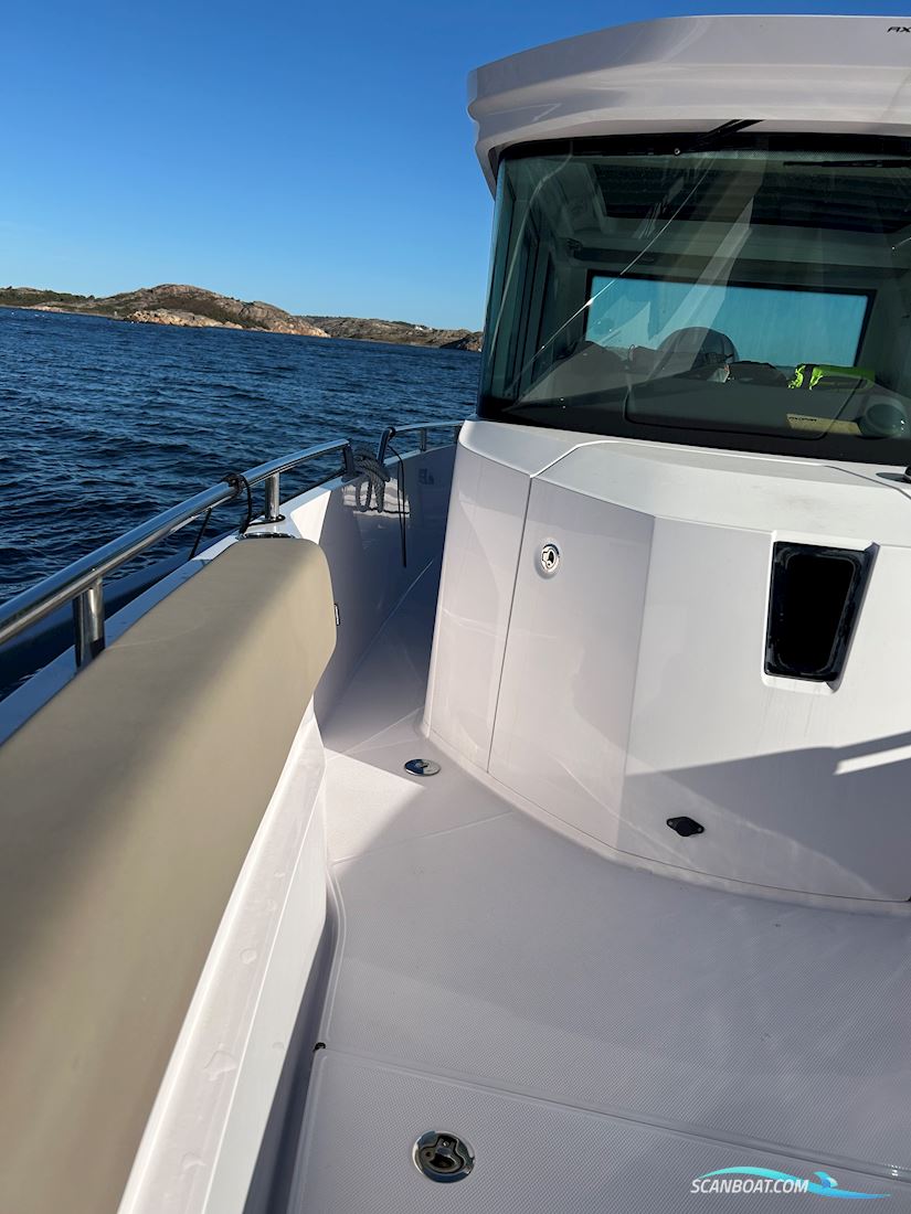 Axopar 28 Cabin