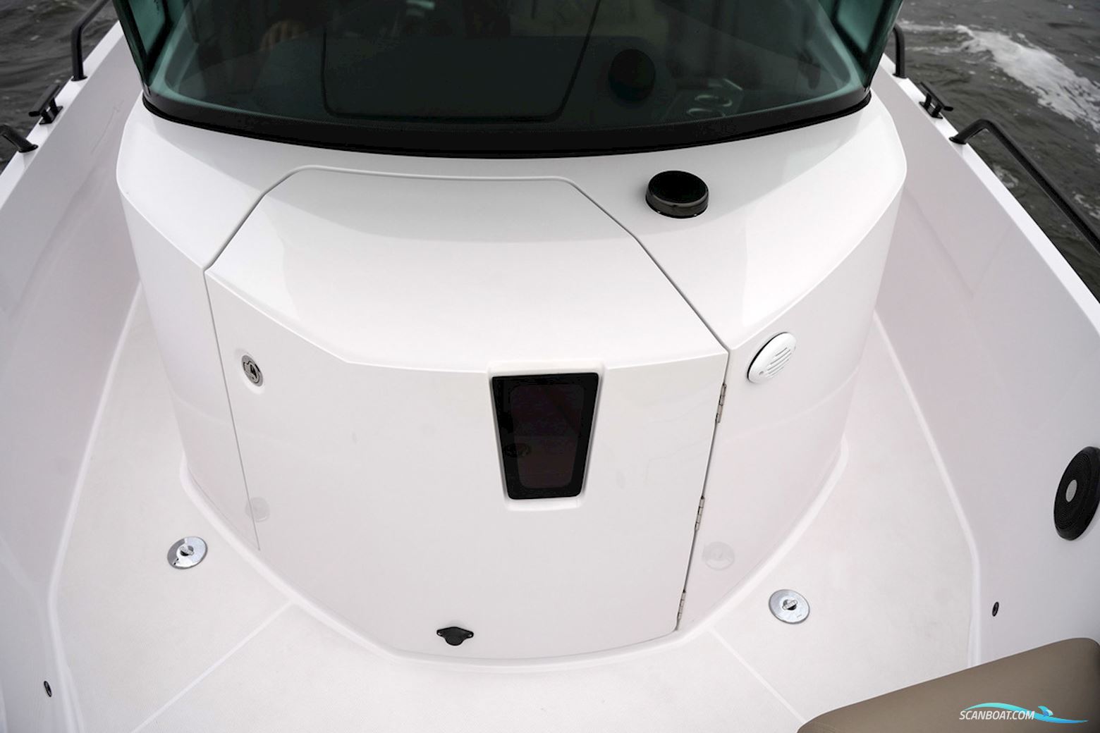 Axopar 28 Cabin