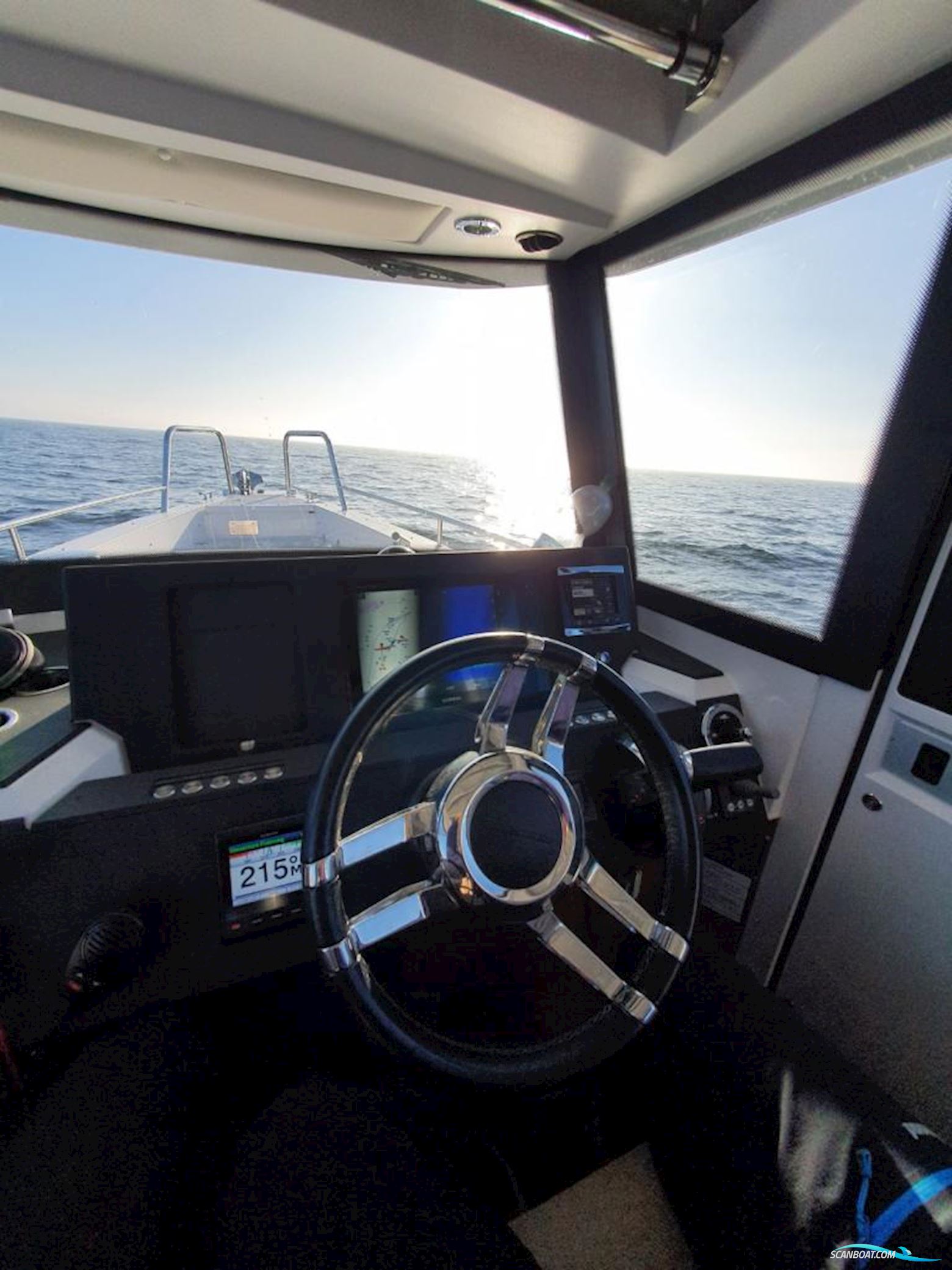 AXOPAR 28 Cabin