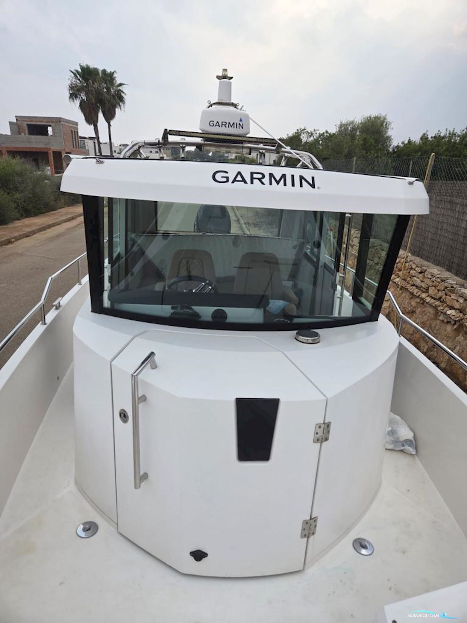AXOPAR 28 Cabin