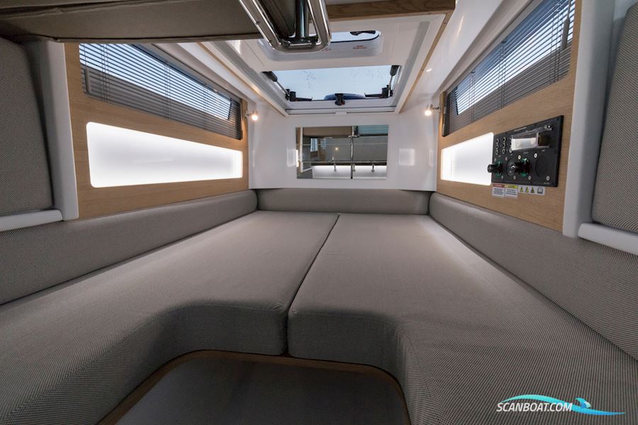 Axopar 28 Cross Cabin