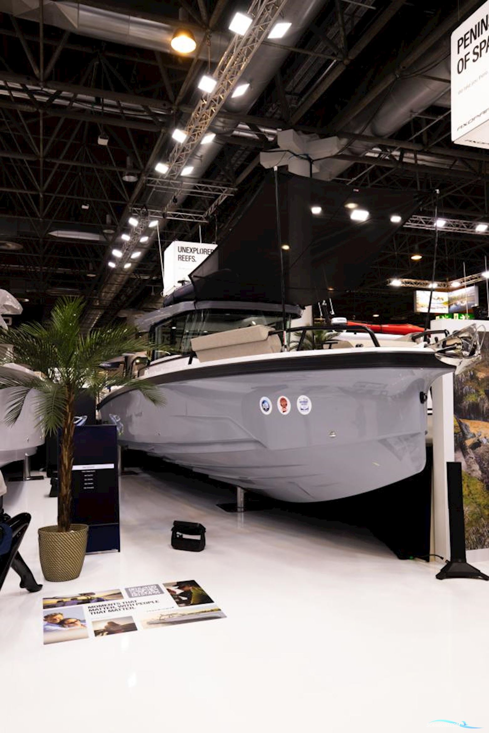 Axopar 29 Cross Cabin Motorboat 2024, with Mercury engine, Switzerland