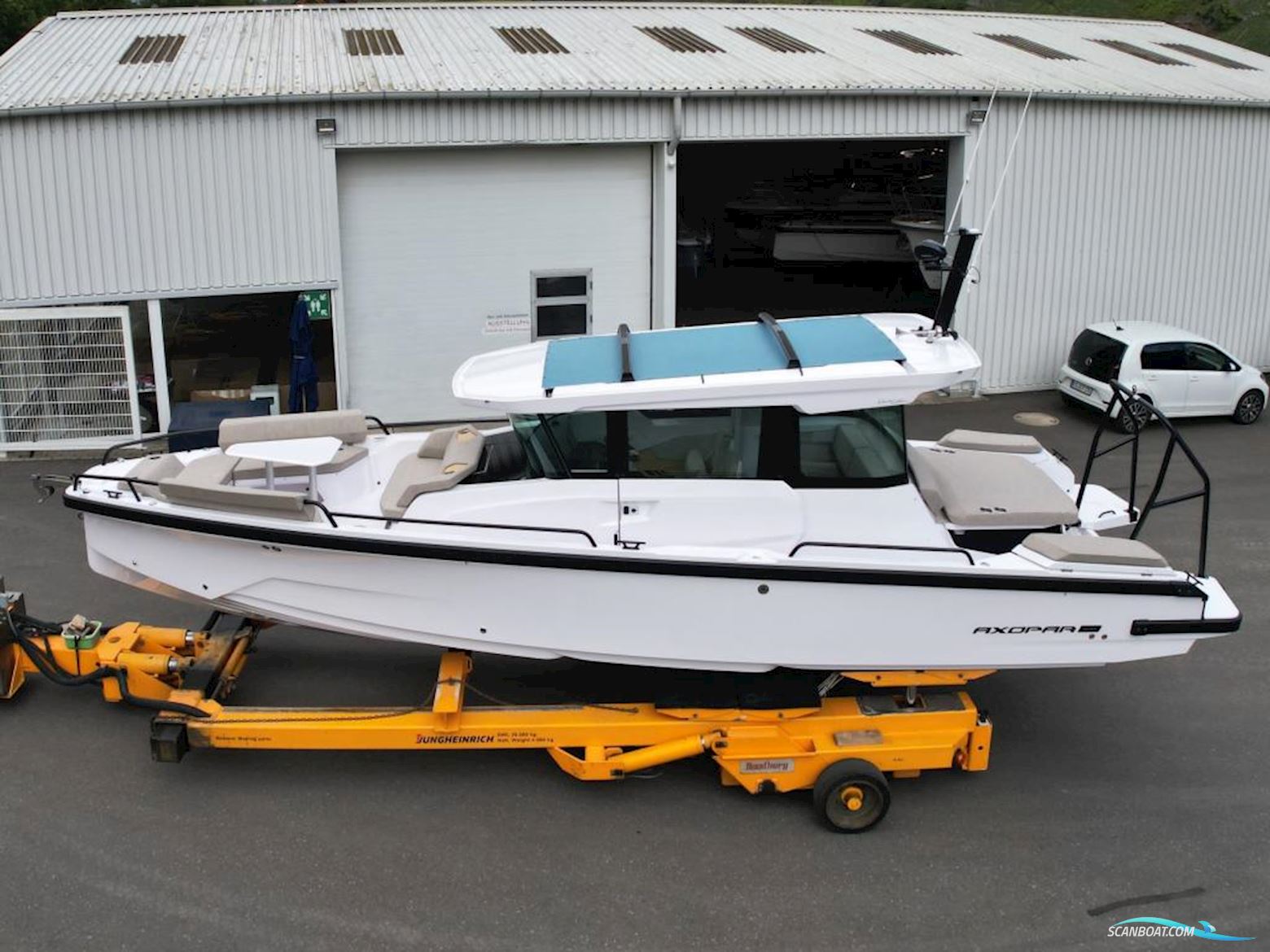 Axopar 29 Cross Cabin Motorboat 2025, with Mercury engine, Germany