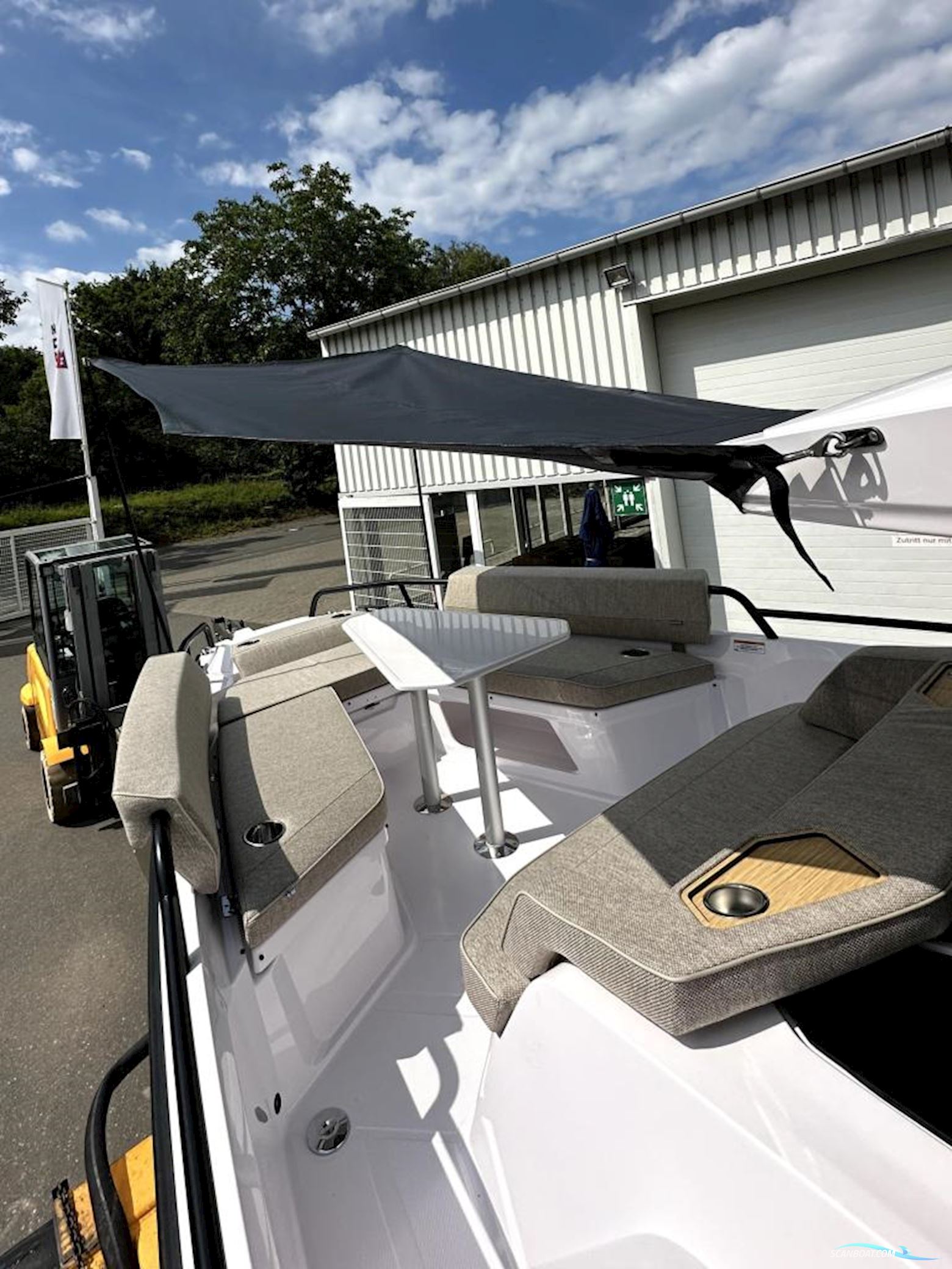 AXOPAR 29 Cross Cabin