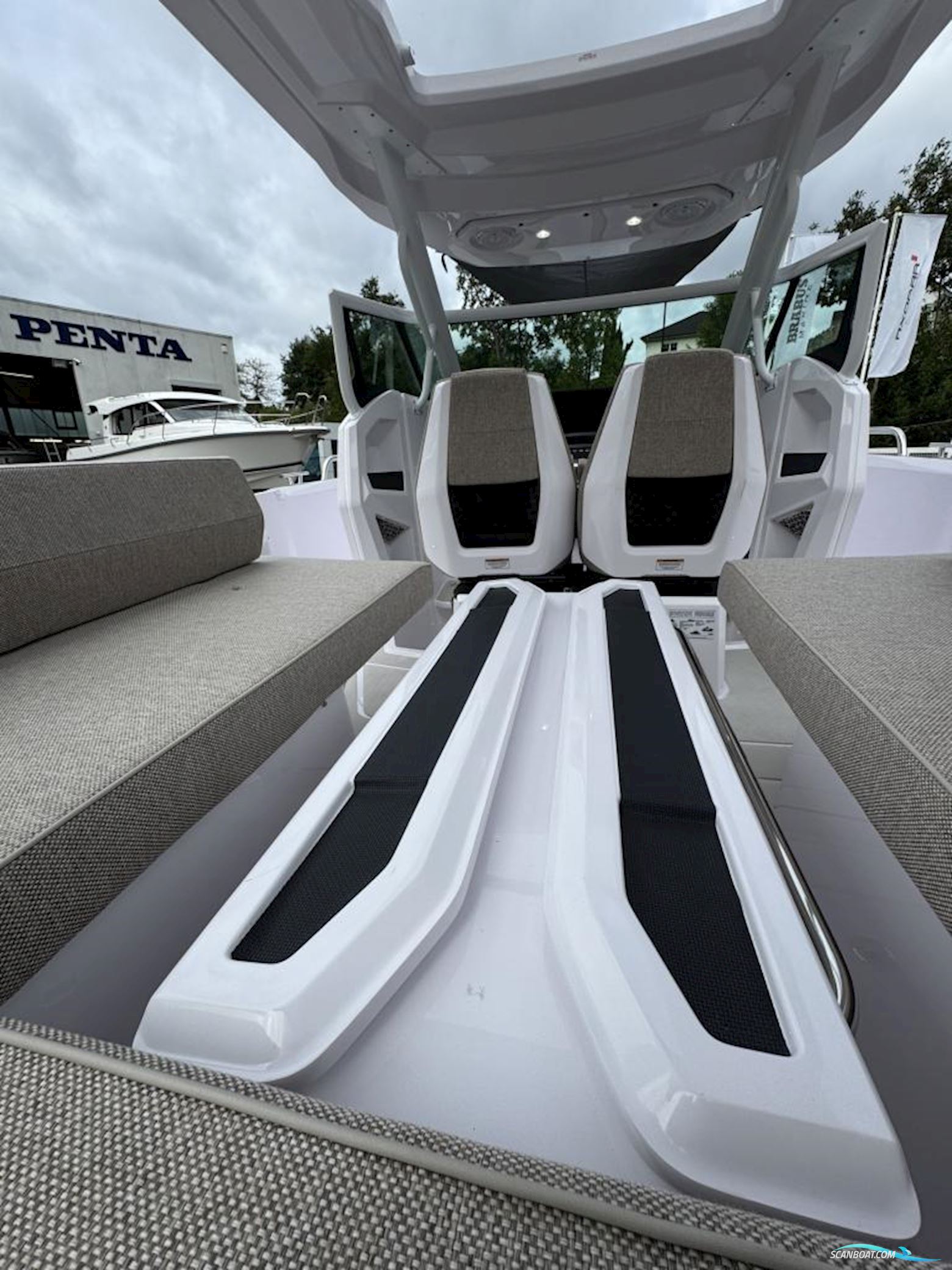 Axopar 29 Sun-Top - Reserviert zu Besichtigen-