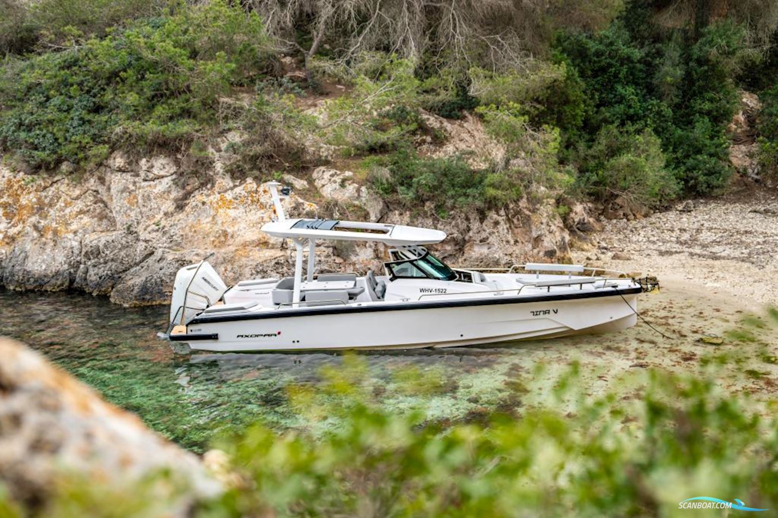 AXOPAR 29 Sun Top - U-Sofa Motorboat 2025, with Mercury engine, Finland