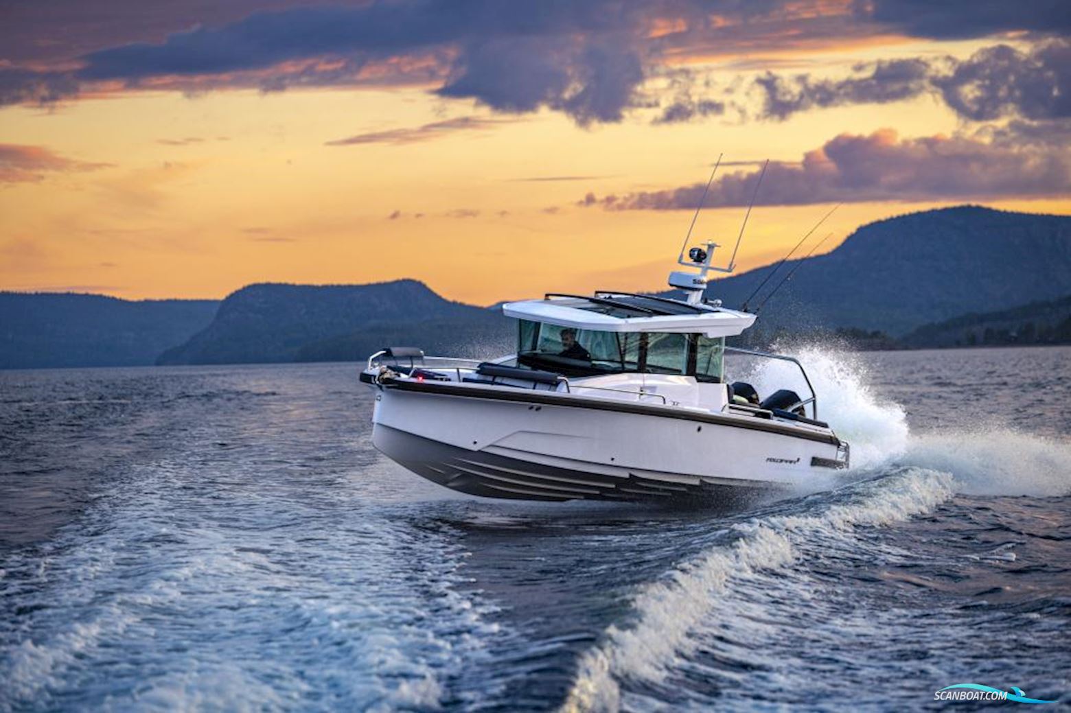 Axopar 29 XC Cross Cabin Motorboat 2025, Finland