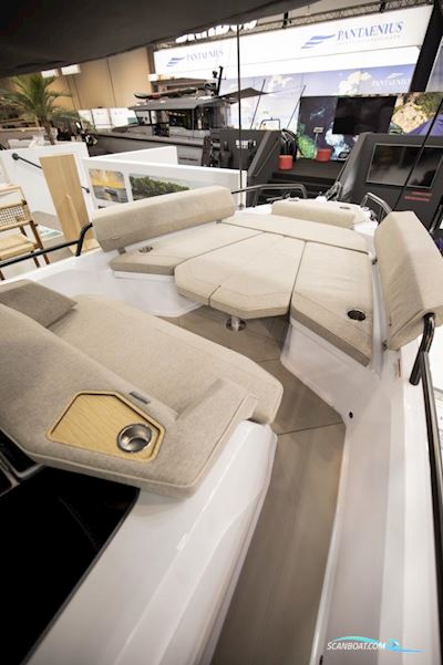 Axopar 29 XC Cross Cabin Motorboat 2025, Finland