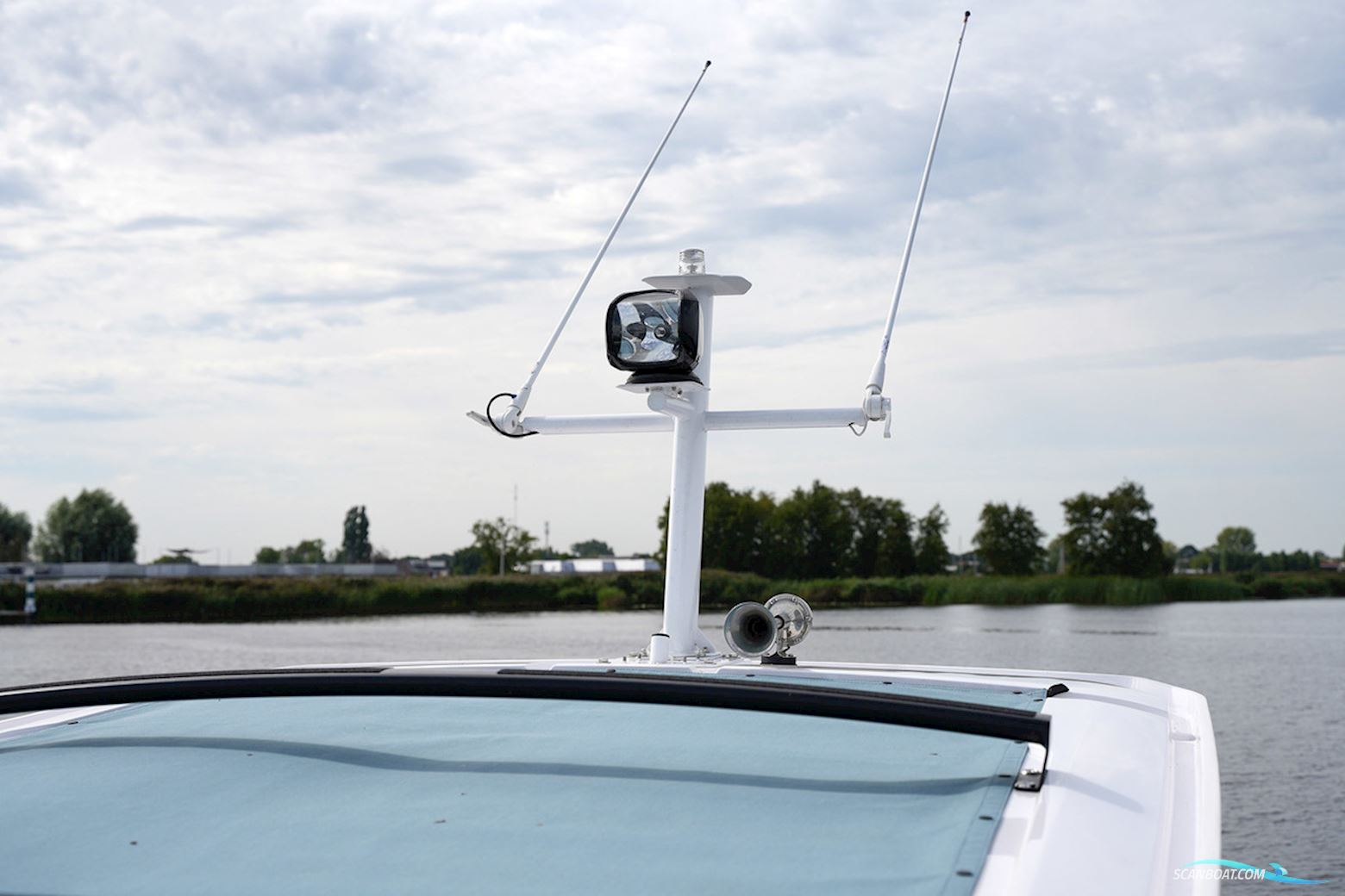 AXOPAR 29 XC Cross Cabin