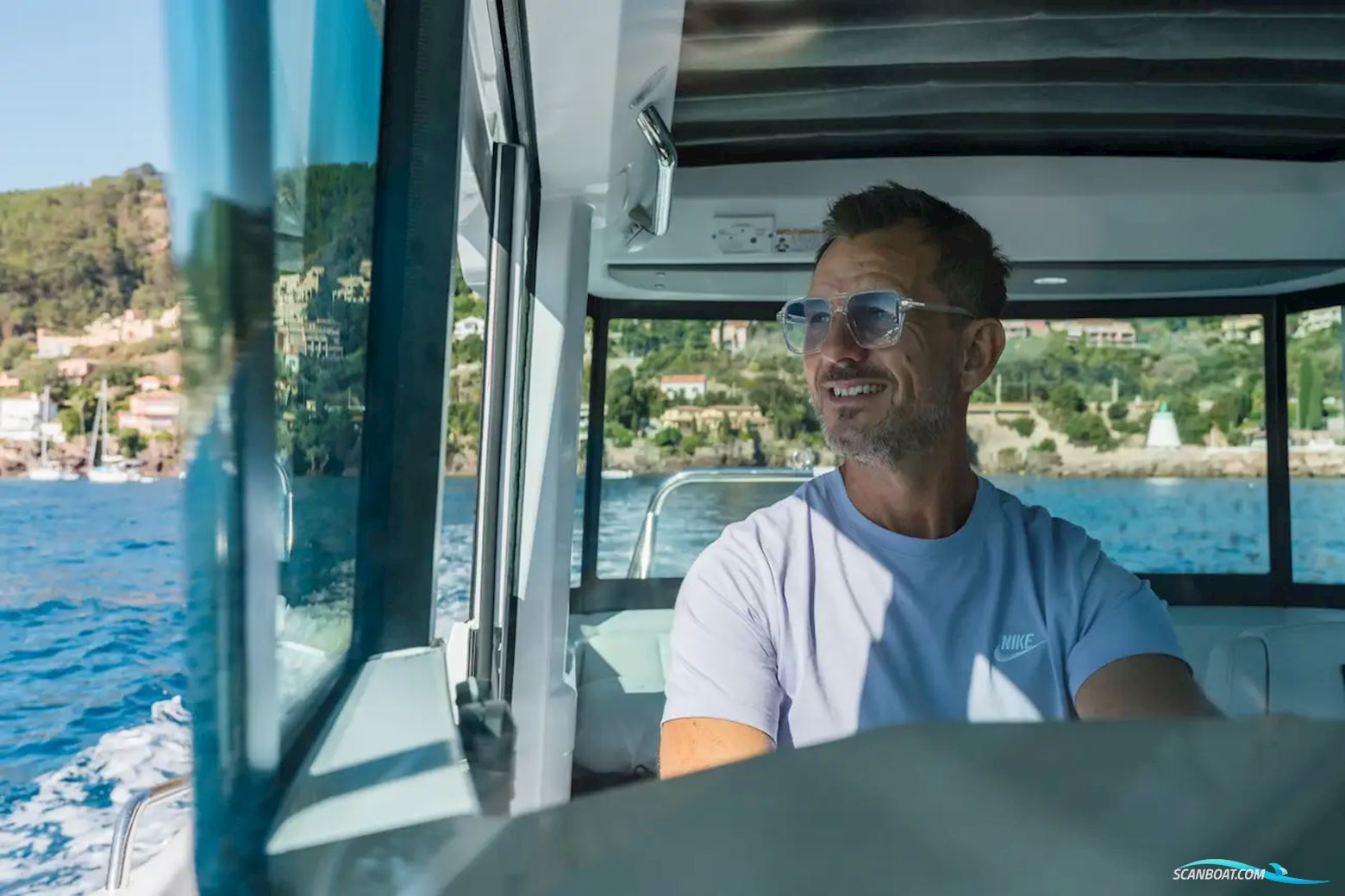 AXOPAR 29 XC Cross Cabin