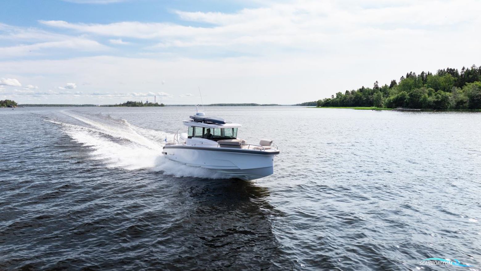 Axopar 29 XC Cross Cabin Motorboat 2025, with Mercury engine, Sweden