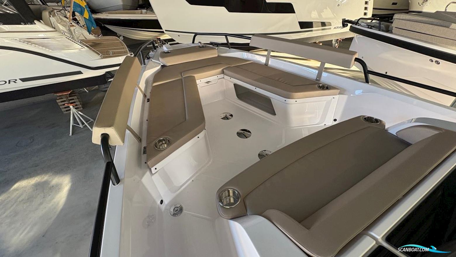 AXOPAR 29 XC Cross Cabin