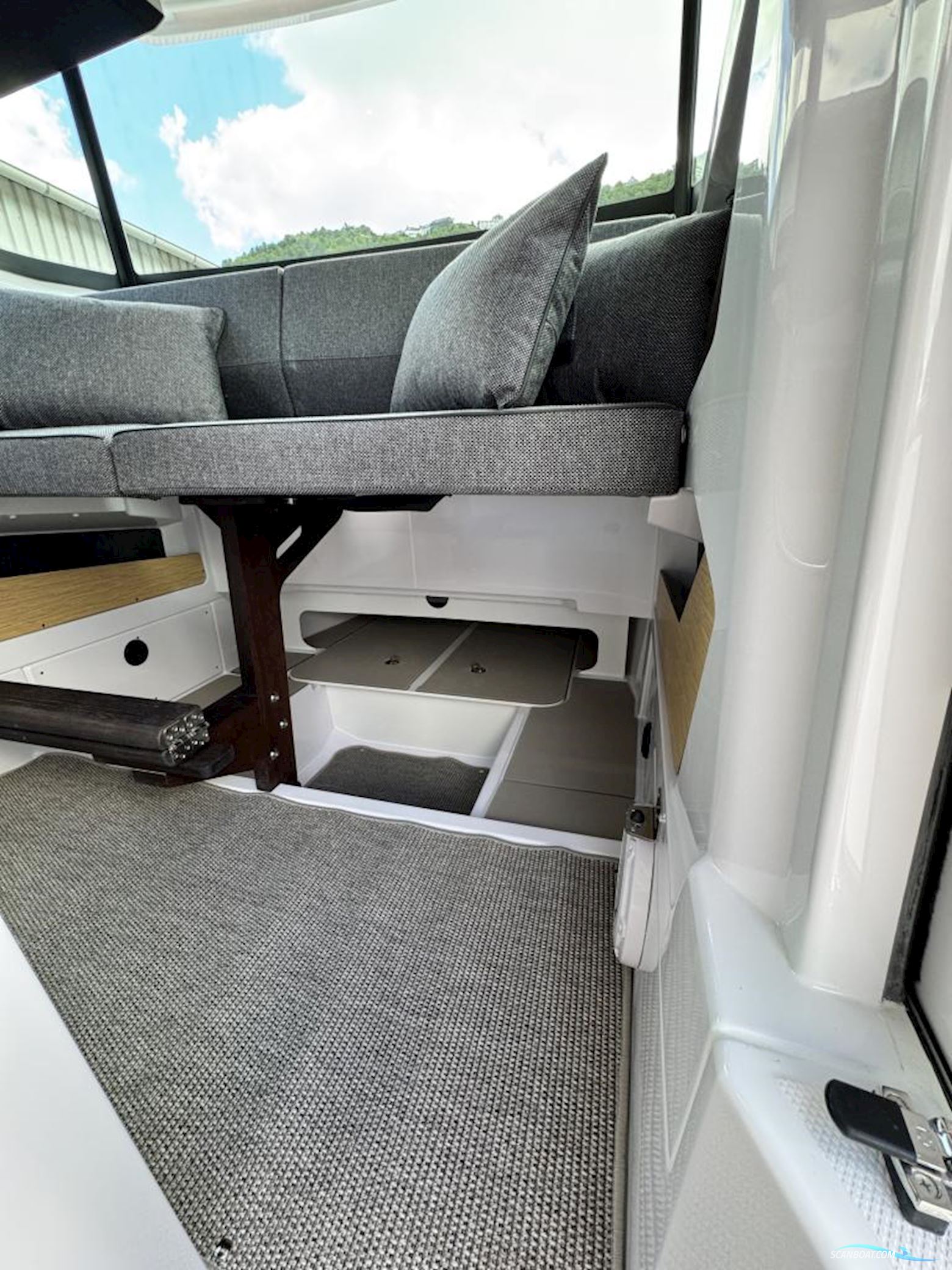 AXOPAR 29 XC Cross Cabin