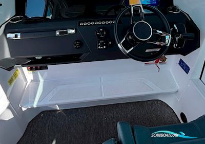 Axopar 29 XC Cross Cabin Motorboat 2024, with Mercury 4 Stroke engine, Sweden