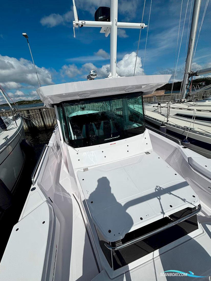 Axopar 29 XC Cross Cabin