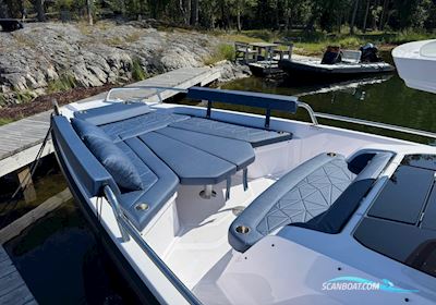 Axopar 29 XC Motorboat 2024, with Mercury 4 Stroke engine, Sweden
