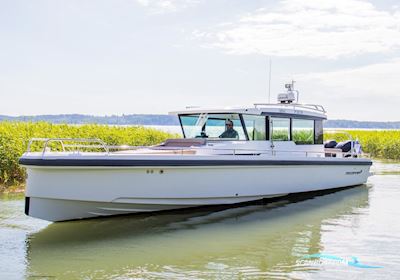 Axopar 37 AC Motorboat 2018, with Mercury engine, Sweden