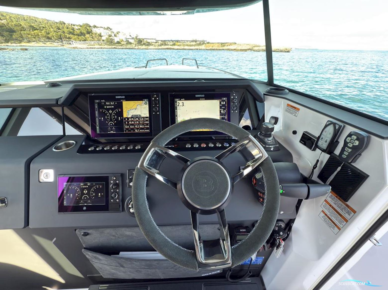 Axopar 37 Cross Cabin - Rerserviert