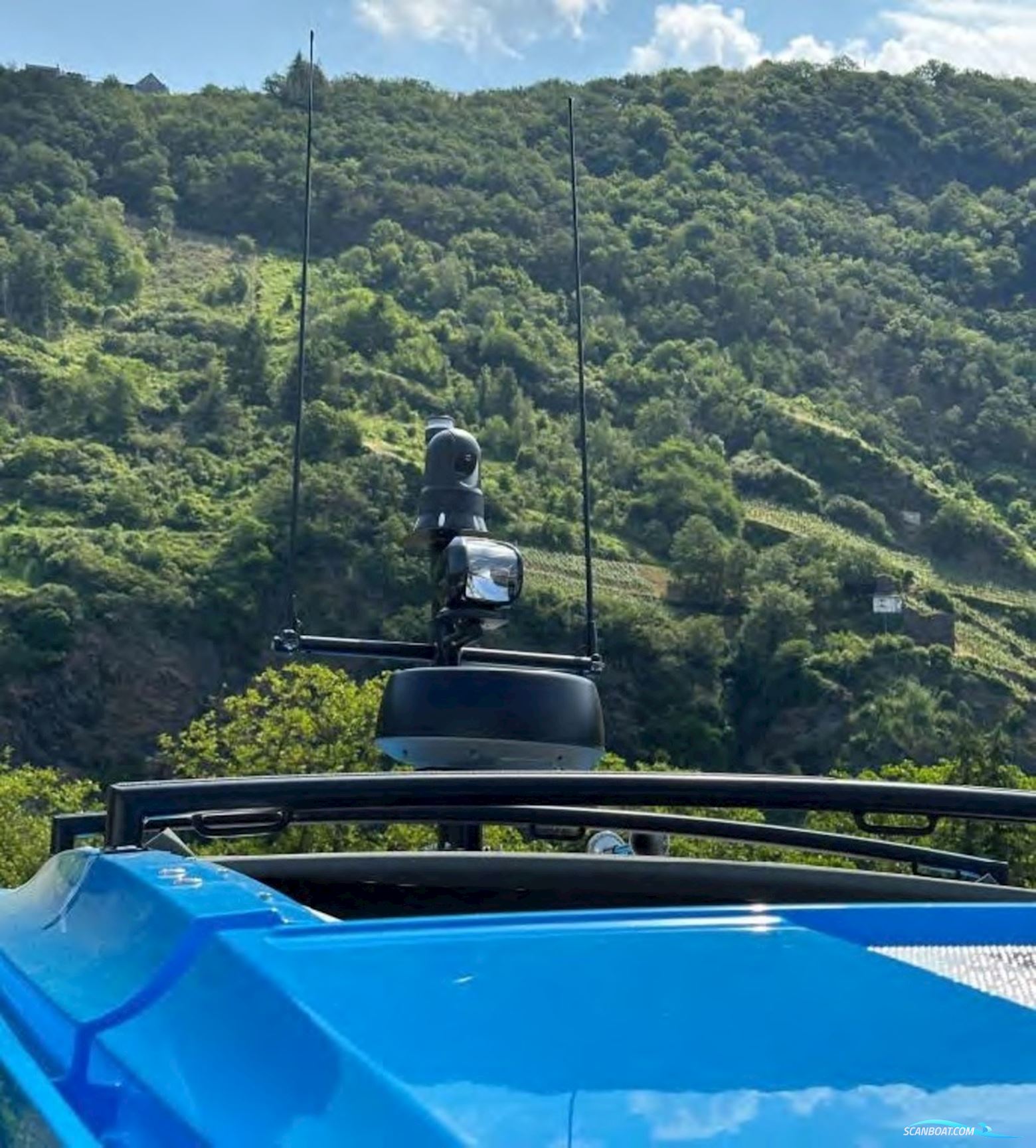 Axopar 37 Cross Cabin Brabus Line