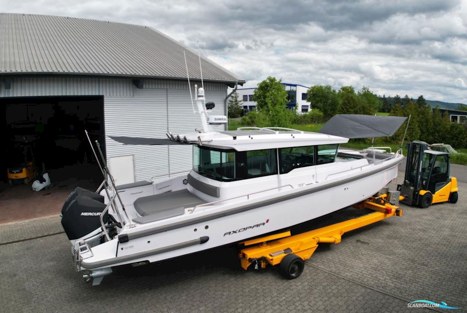 AXOPAR 37 Cross Cabin