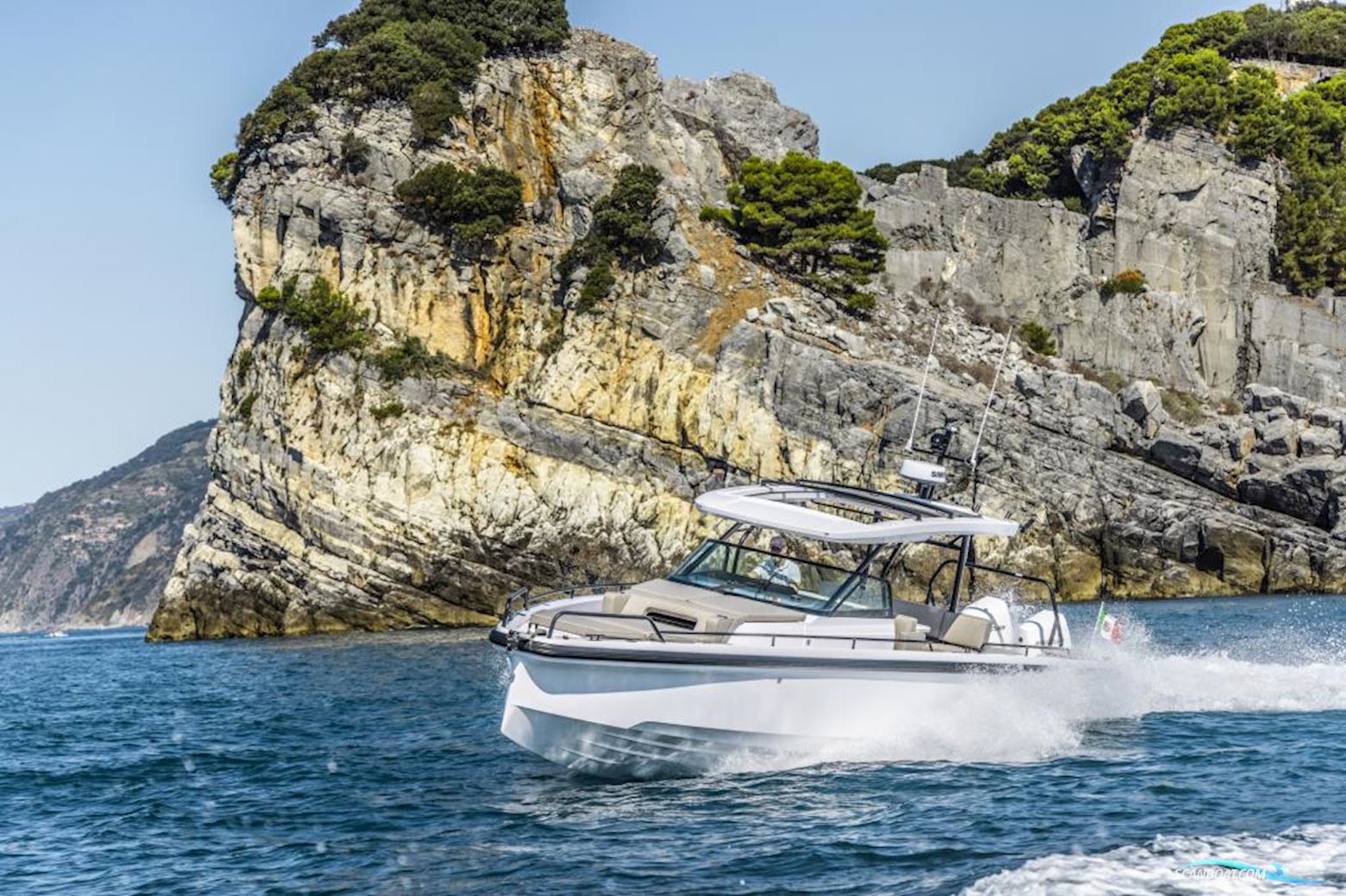 Axopar 37 Sun Top - Brabus Line Motorboat 2024, with Mercury engine, Germany
